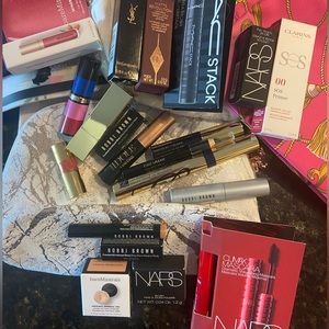 MAKEUP BUNDLE- NEW